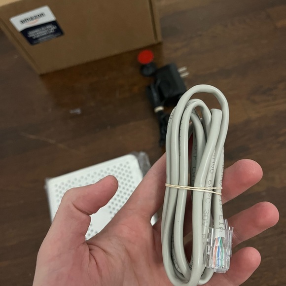 Arris WiFi Router surfboard - Picture 5 of 6